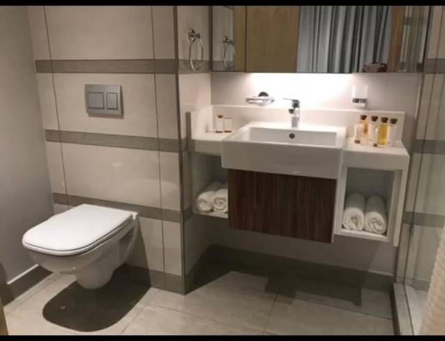 2 BEDROOM APARTMENT FOR SALE IN UMHLANGA ROCKS